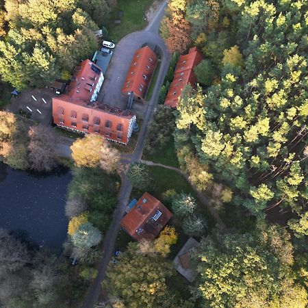 Готель Springbach-Muehle Belzig Екстер'єр фото